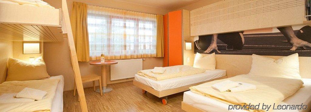 Jufa Hotel Leibnitz Ruang foto